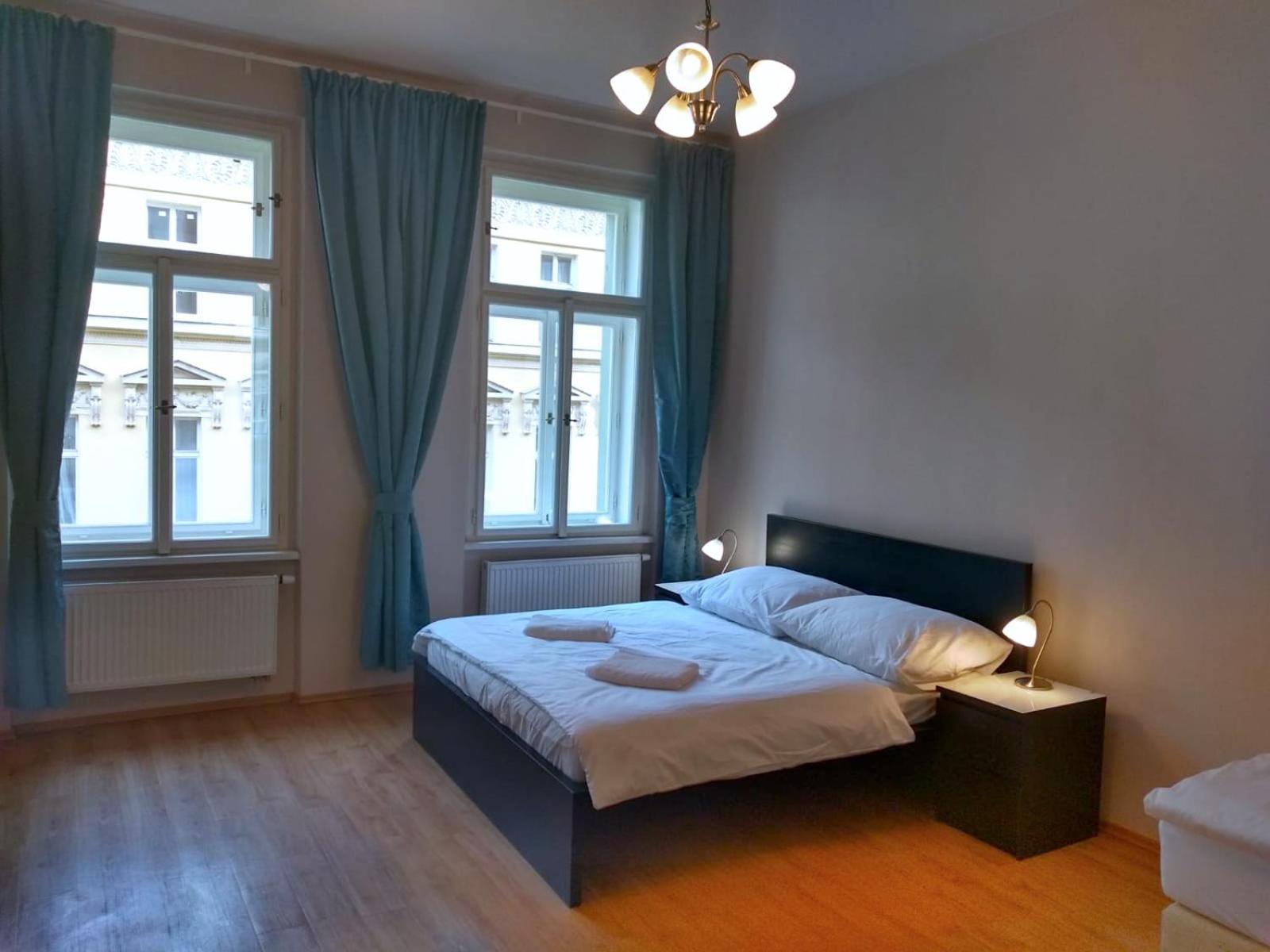 Valentine's National Museum Apartments Prague Chambre photo